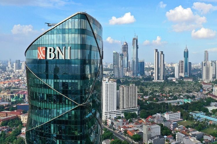 Bank BNI (BBNI) menggandeng PT Japfa Comfeed Indonesia Tbk. (JPFA) dalam pembiayaan Sustainability-Linked Loan (SLL) senilai Rp1,42 triliun.