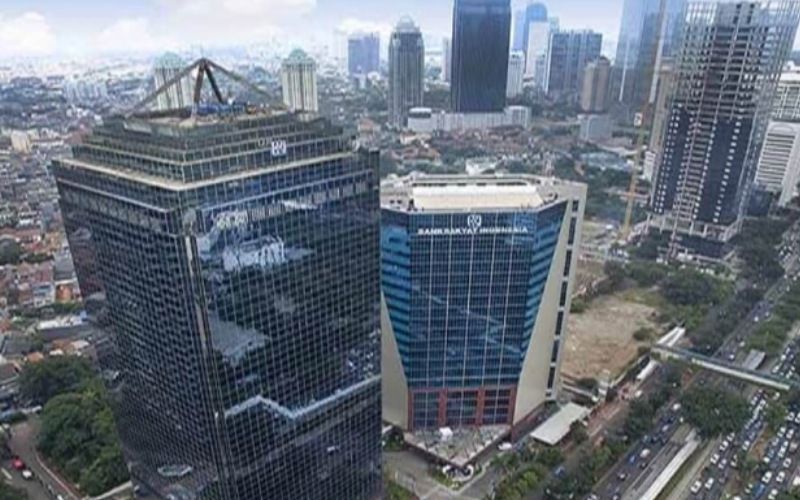 Bank BRI terus melanjutkan capaiannya sebagai bank penyalur KUR terbesar di Indonesia.   KUR yang telah disalurkan mencapai Rp66,99 triliun kepada 1,8 juta nasabah dalam tiga bulan pertama di tahun 2022. Penyaluran ini setara dengan 25,77% dari total plafond KUR yang diberikan oleh pemerintah .